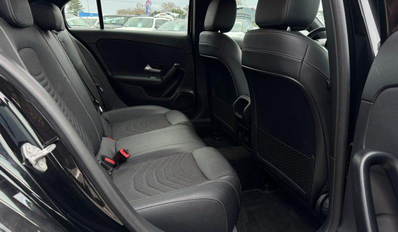 MERCEDES A180 URBAN CX. AUTO 116 CV ANO 2020 full