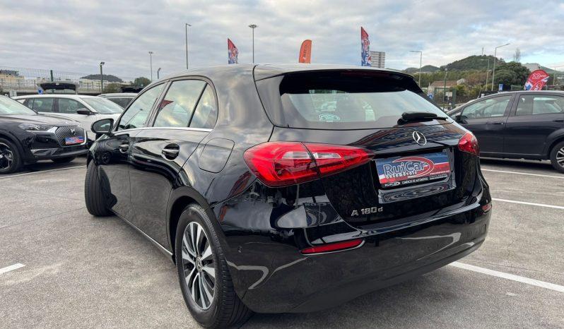 MERCEDES A180 URBAN CX. AUTO 116 CV ANO 2020 full