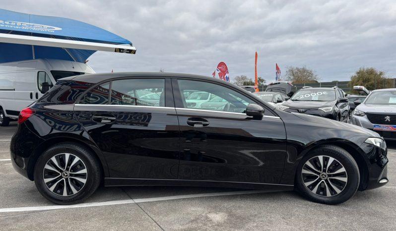 MERCEDES A180 URBAN CX. AUTO 116 CV ANO 2020 full