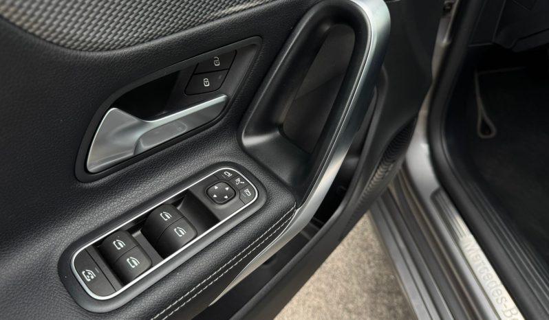 MERCEDES-BENZ CLA 180 2.0 URBAN CX. AUTO 116 CV ANO 2022 full